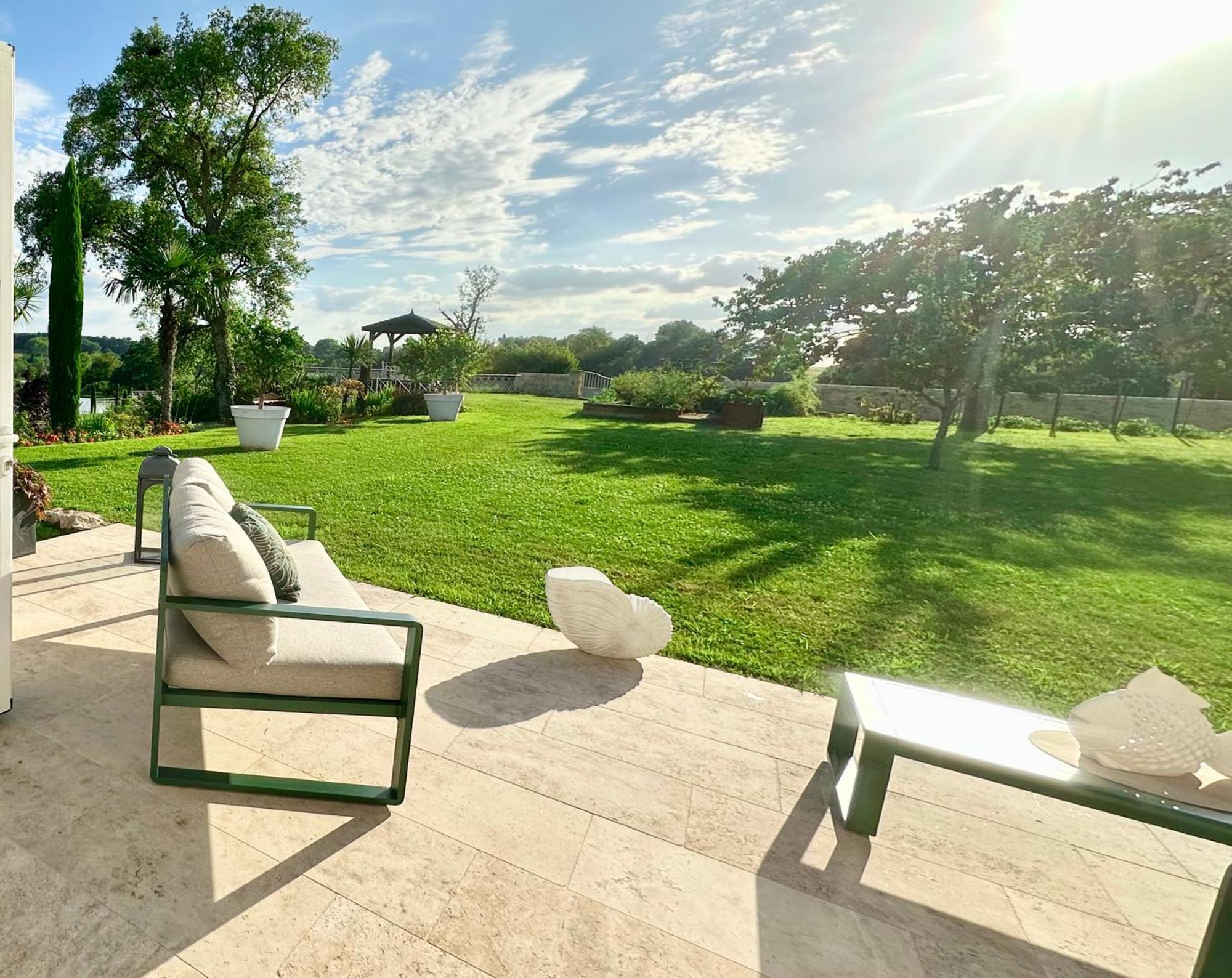 Chateau De Lafont Suites Saint-Vivien  Ngoại thất bức ảnh
