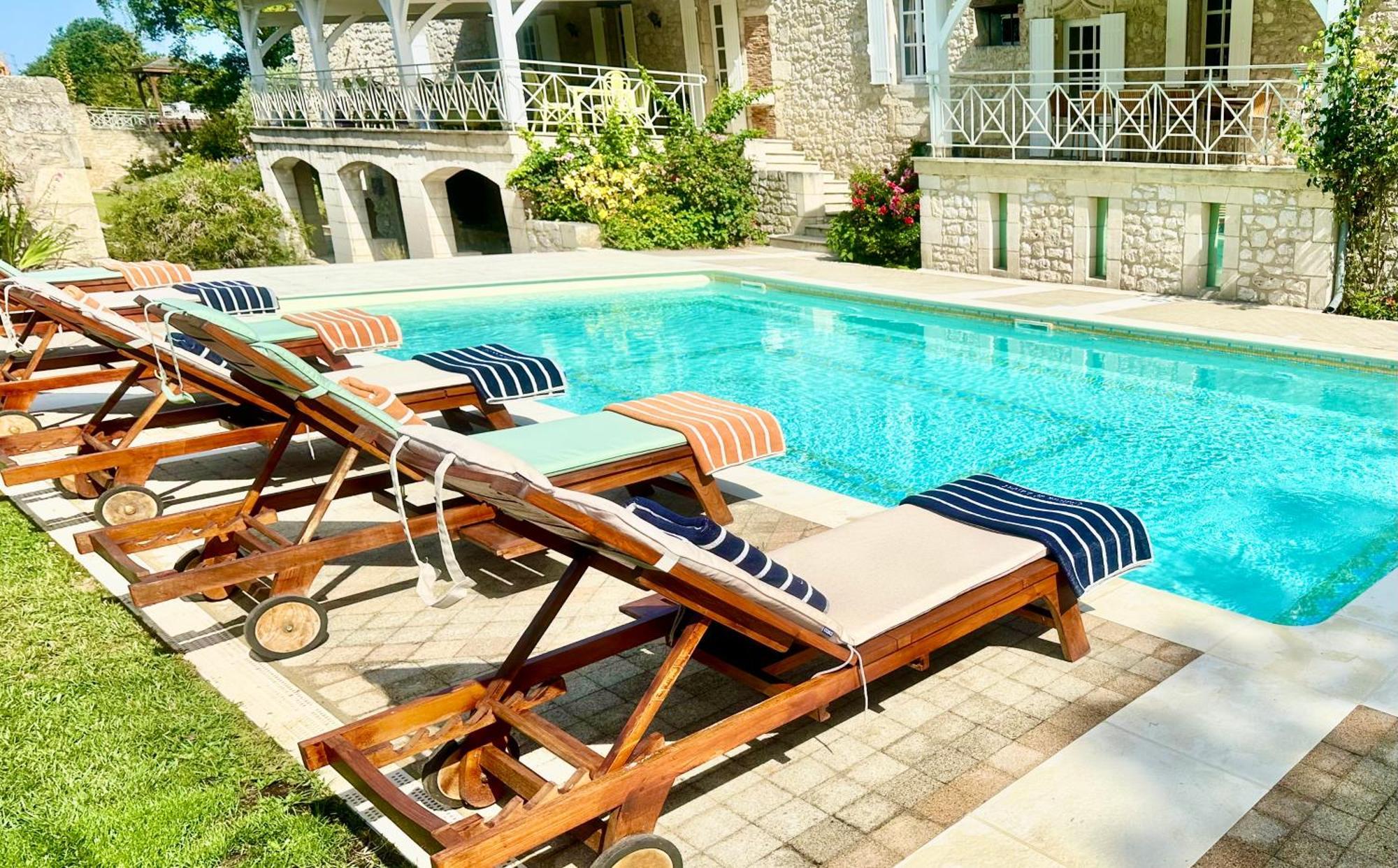 Chateau De Lafont Suites Saint-Vivien  Ngoại thất bức ảnh