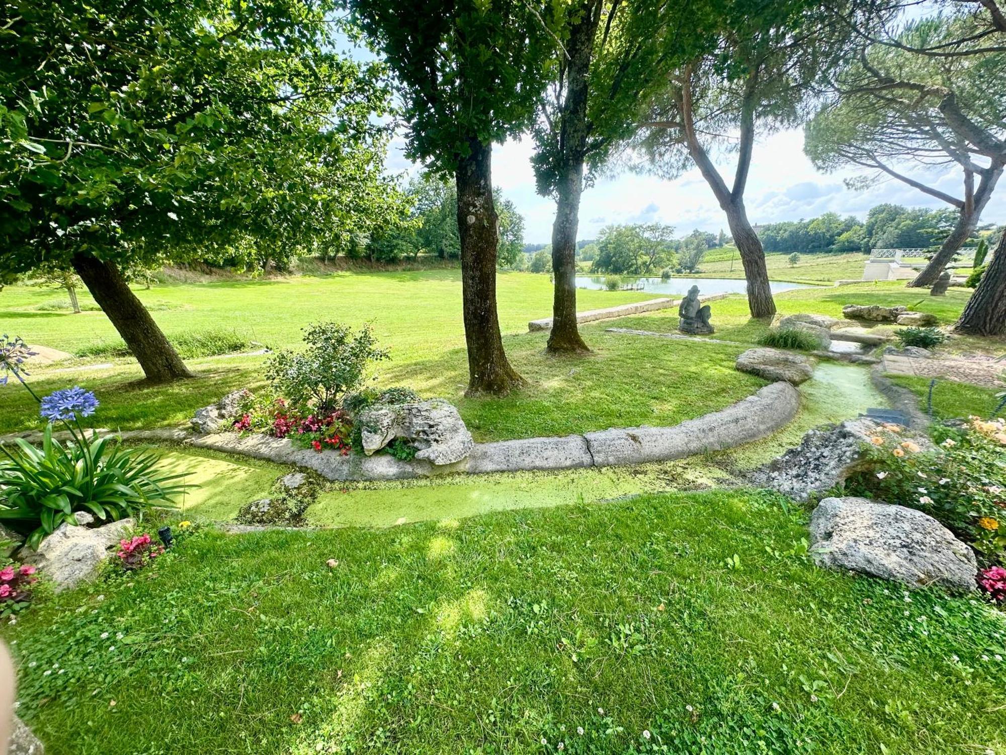 Chateau De Lafont Suites Saint-Vivien  Ngoại thất bức ảnh