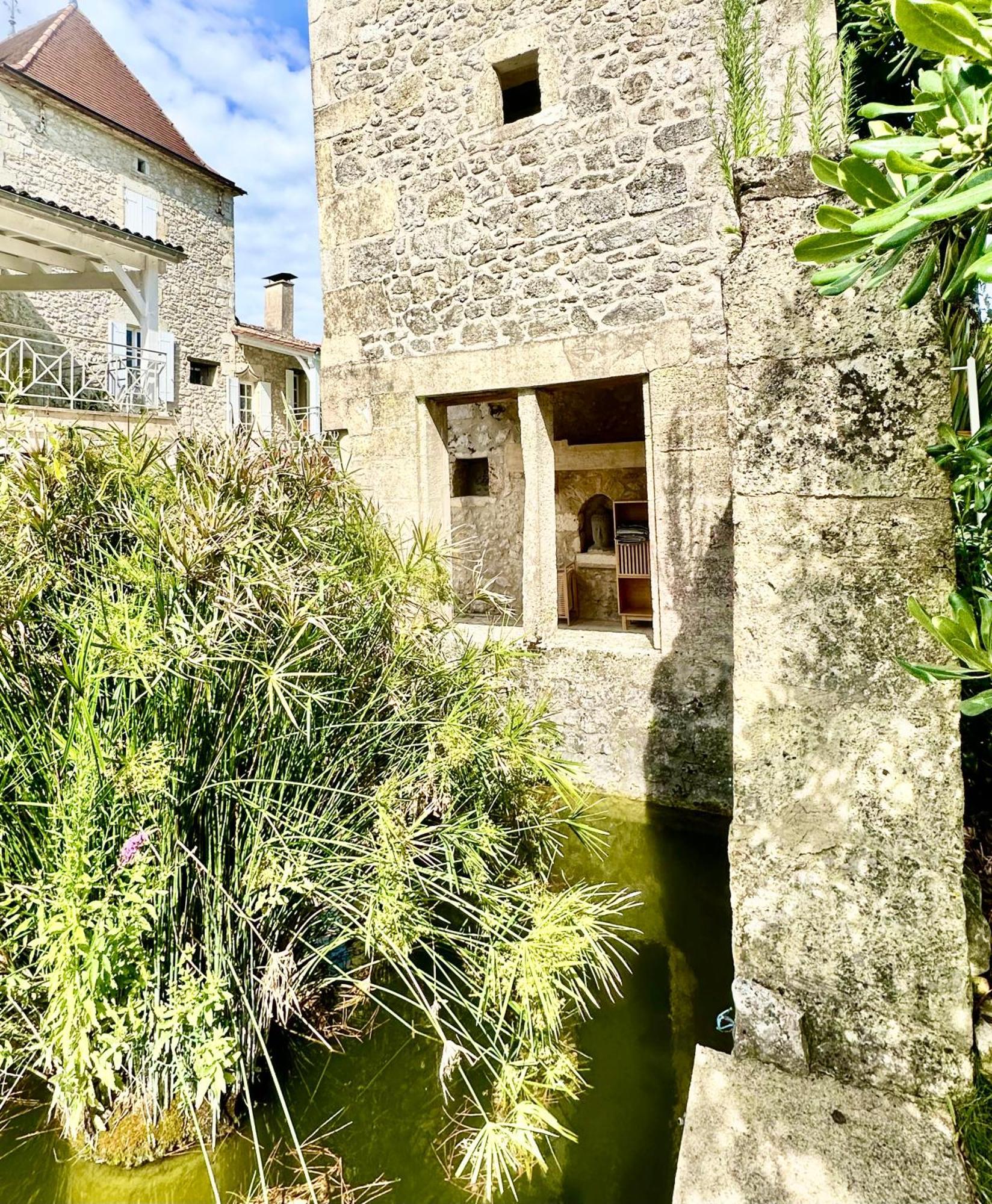 Chateau De Lafont Suites Saint-Vivien  Ngoại thất bức ảnh